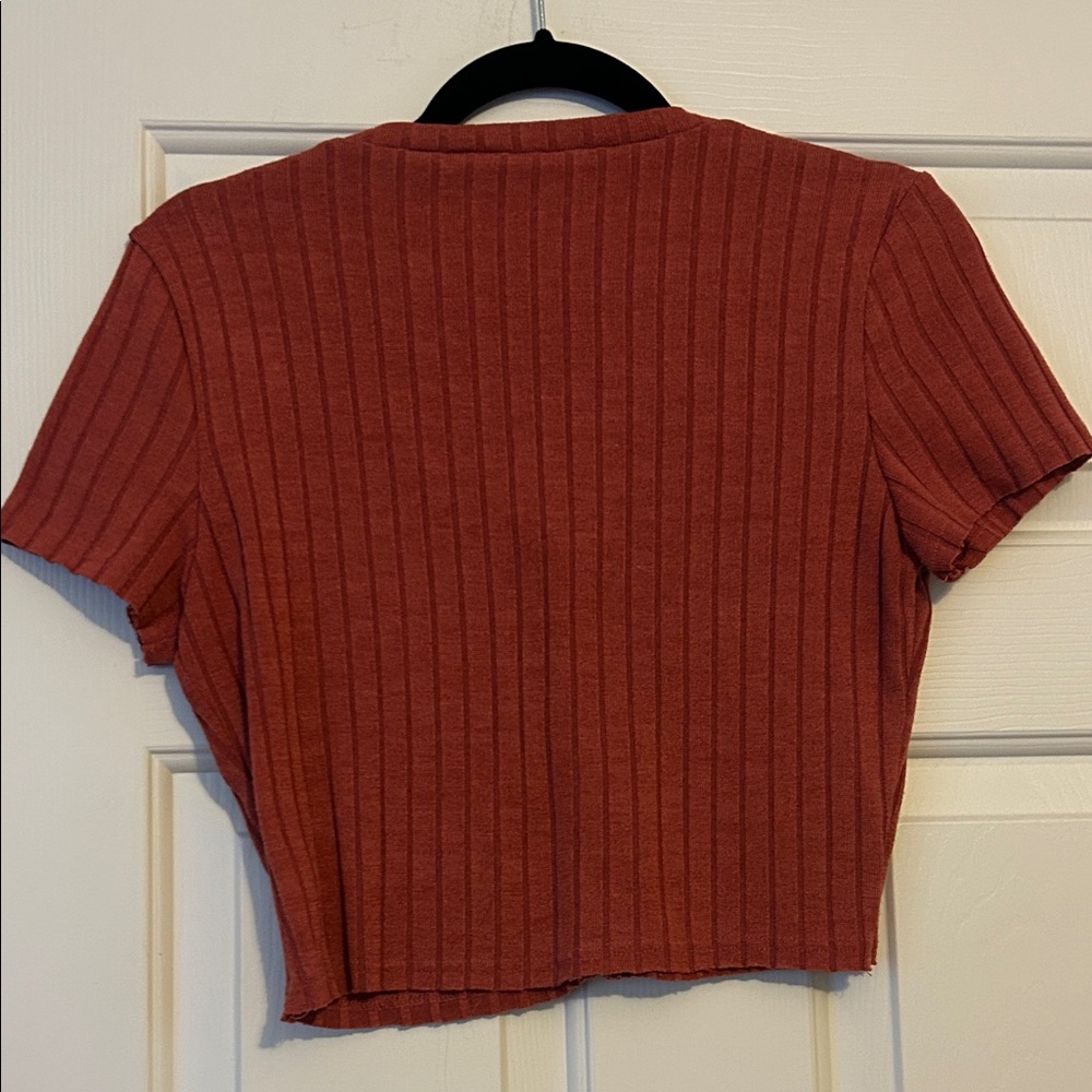 Ribbed Button-Up Crop Top - Rust - Picture 4 of 4